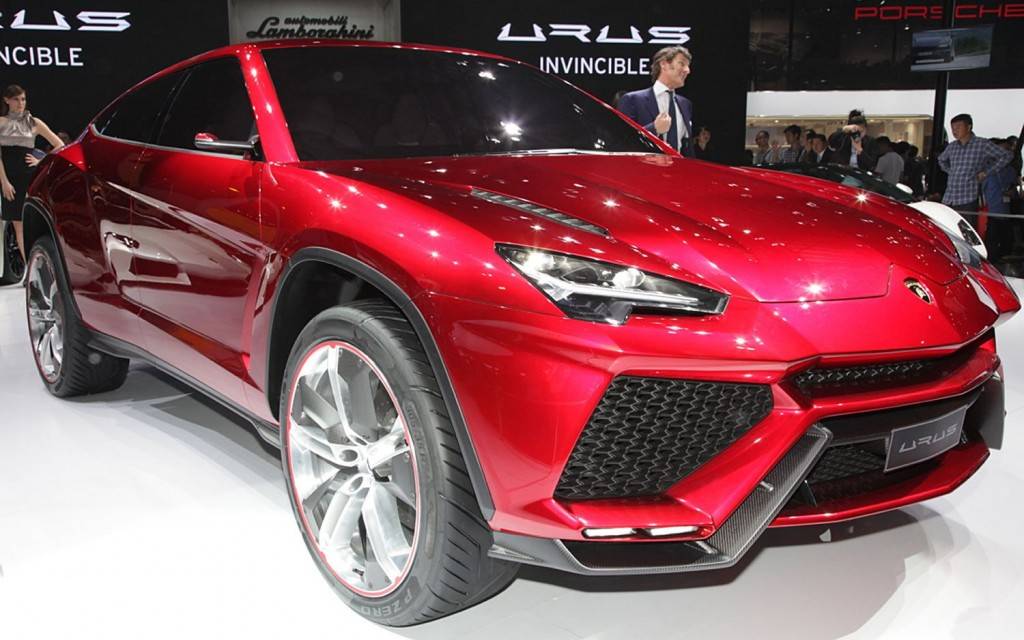 Lamborghini-Urus-Concept-at-Beijing-Show-front-three-quarter-1024x640